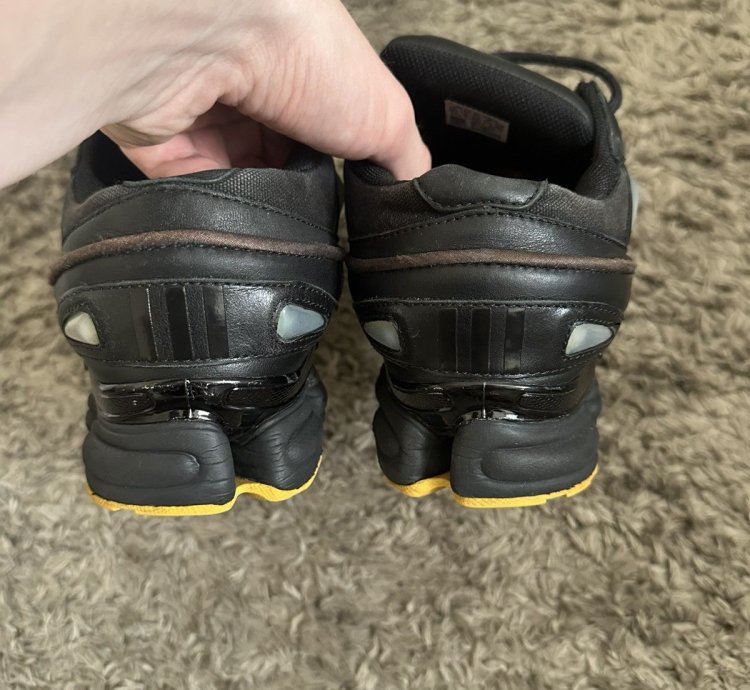 Adidas Raf Simons Ozweego Black Corn