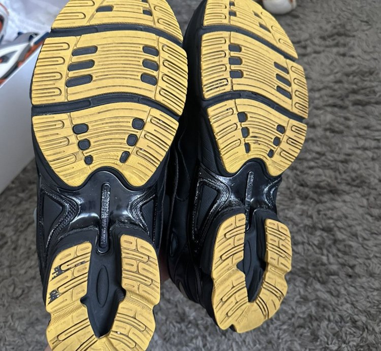 Adidas Raf Simons Ozweego Black Corn