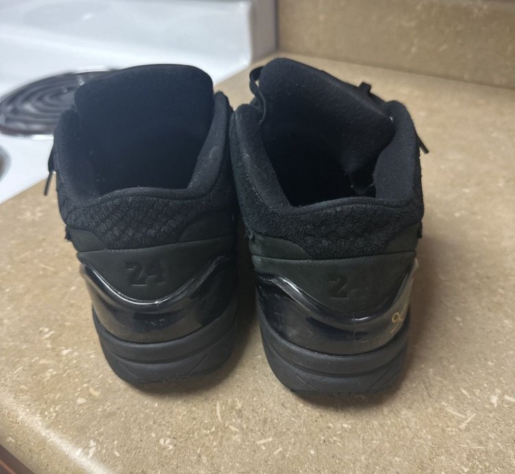Kobe 4 Gift Of Mamba
