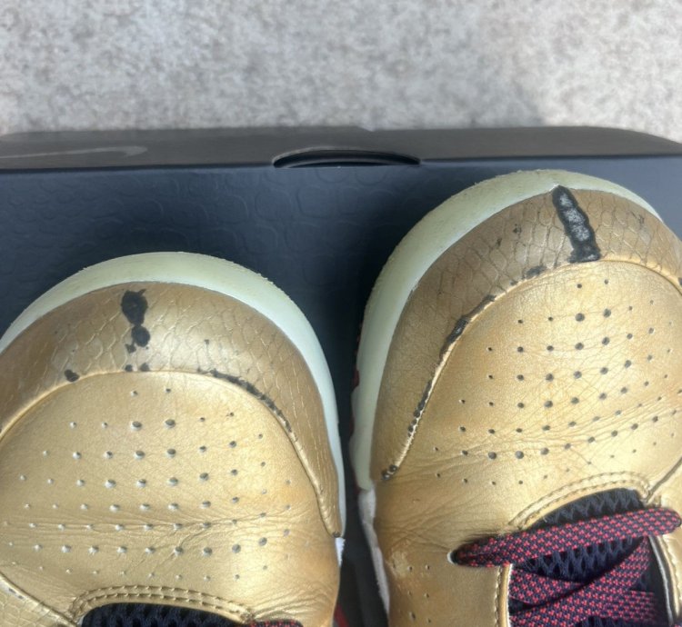 Kobe 4 Gold Medal Protro