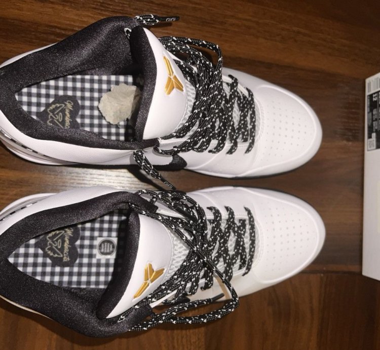 Kobe 4 Protro Gigi