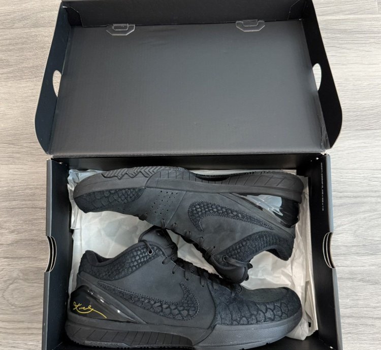 Kobe 4s Protro Gift Of Mamba