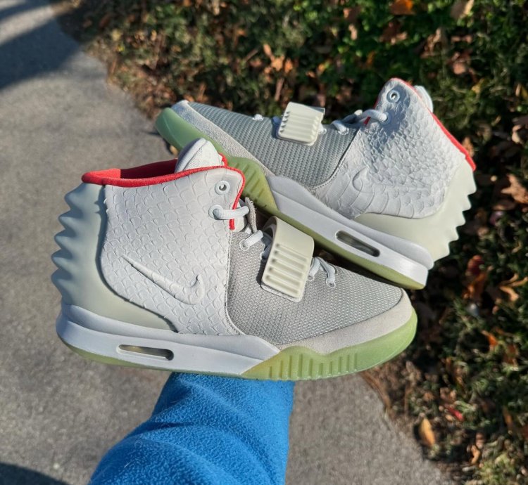 Nike Air Yeezy 2 Pure Platinum