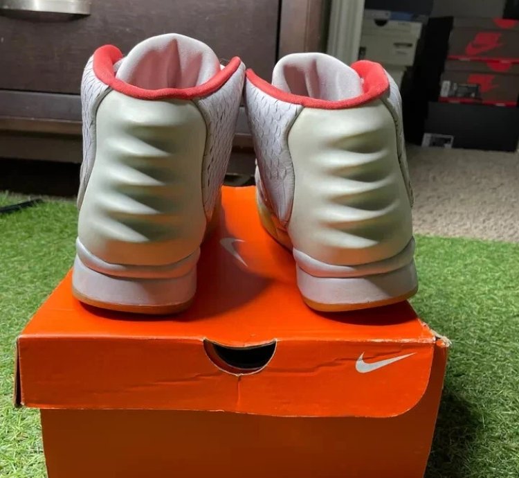 Nike Air Yeezy 2 Pure Platinum