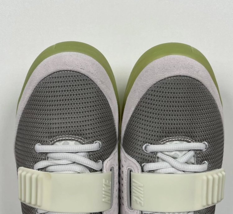 Nike Air Yeezy 2 Pure Platinum