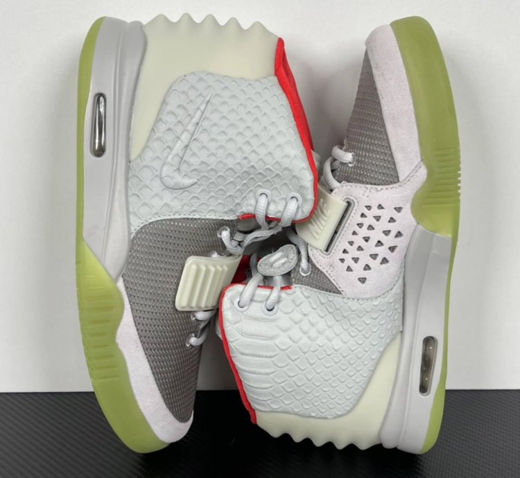 Nike Air Yeezy 2 Pure Platinum