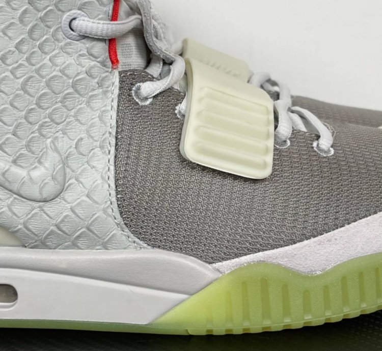 Nike Air Yeezy 2 Pure Platinum