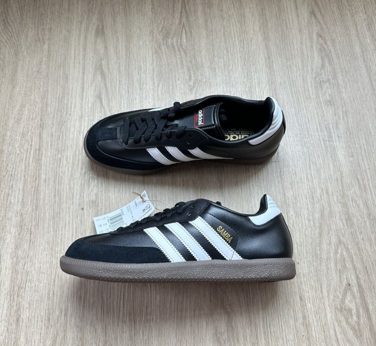Adidas Samba Football