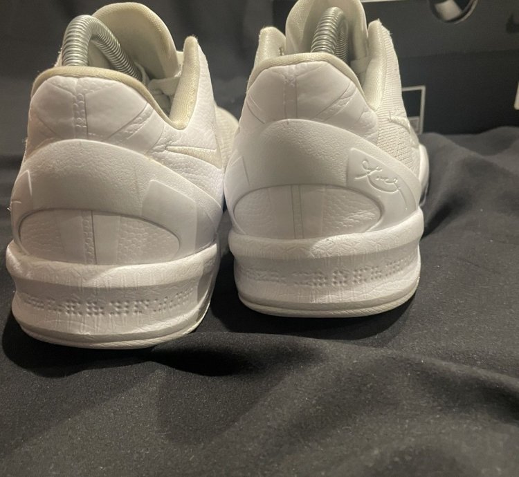Kobe 6 Halo