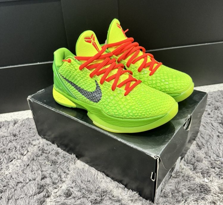 Kobe 6 Protro Grinch 2020