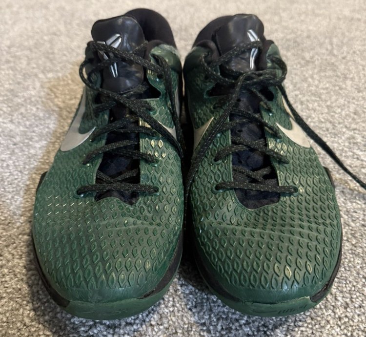 Kobe 7 Team Gorge Green