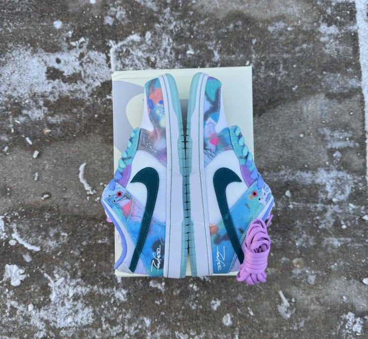 Nike Sb Dunk Futura Laboratories