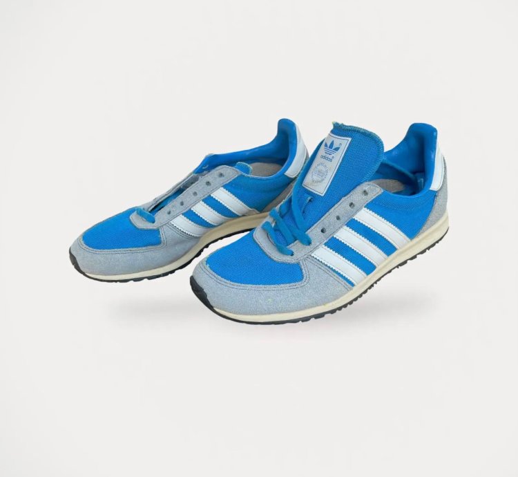 Adidas Sneakers