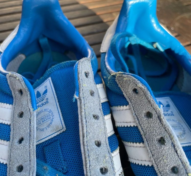 Adidas Sneakers