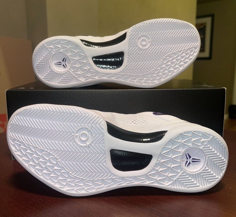 Kobe 8 Protro Lakers Home - Brand New No Box Lid
