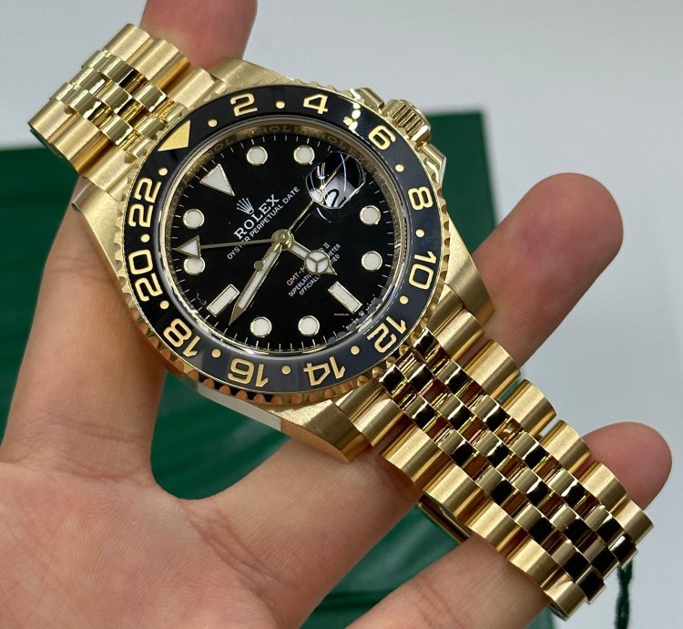 Rolex Gmt-master Ii 18 Ct Yellow Gold Black Dial Jubilee