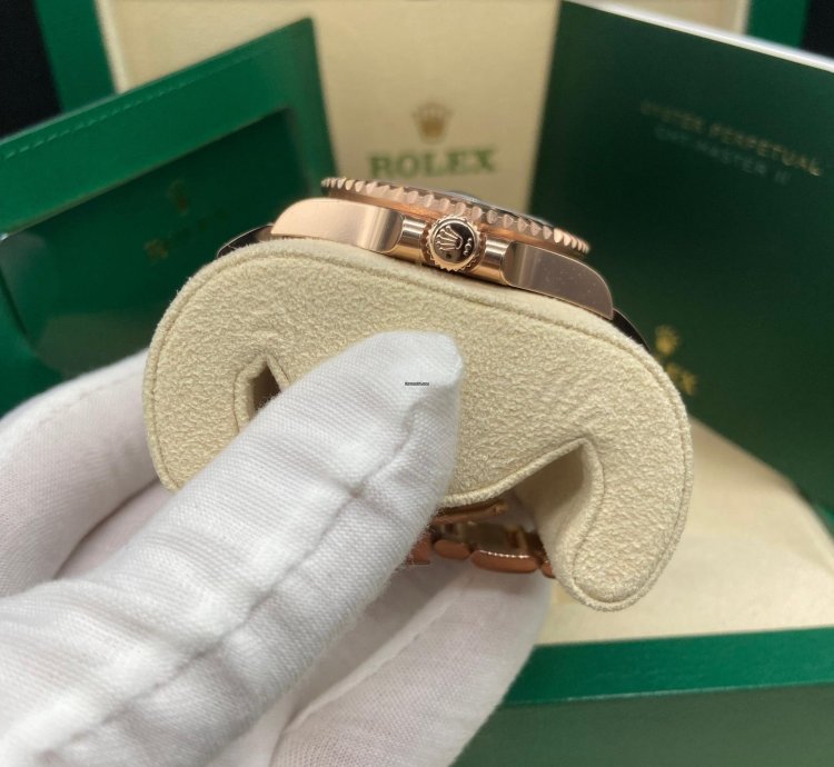 Rolex Gmt-master Ii 18k Rose Gold Rootbeer 126715chnr