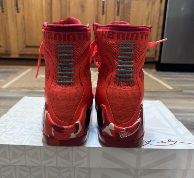 Kobe 9 Christmas 2014