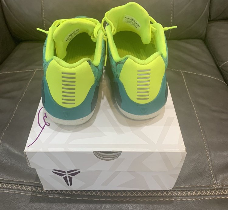 Kobe 9 Easter
