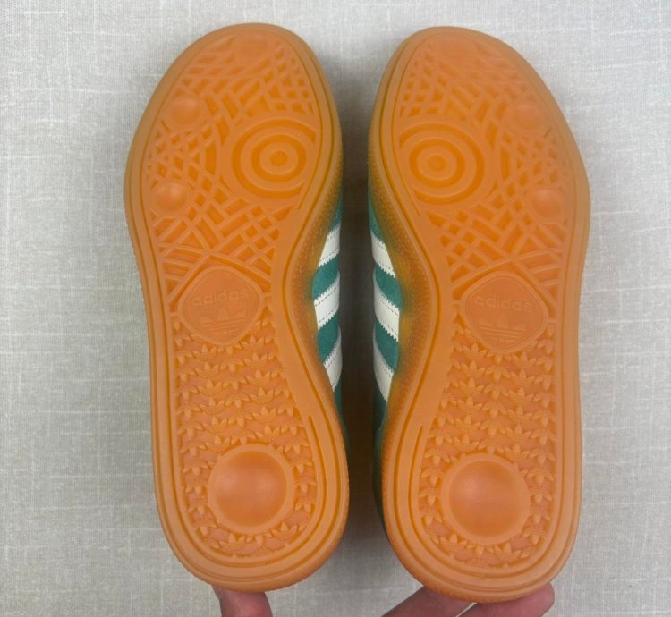 Adidas Sporty Rich Handball Spezial Green 11m