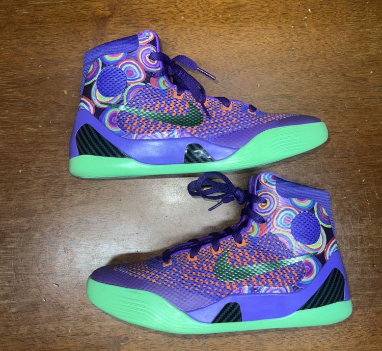Kobe 9 Elite Gs Purple Venom Size 6 5y