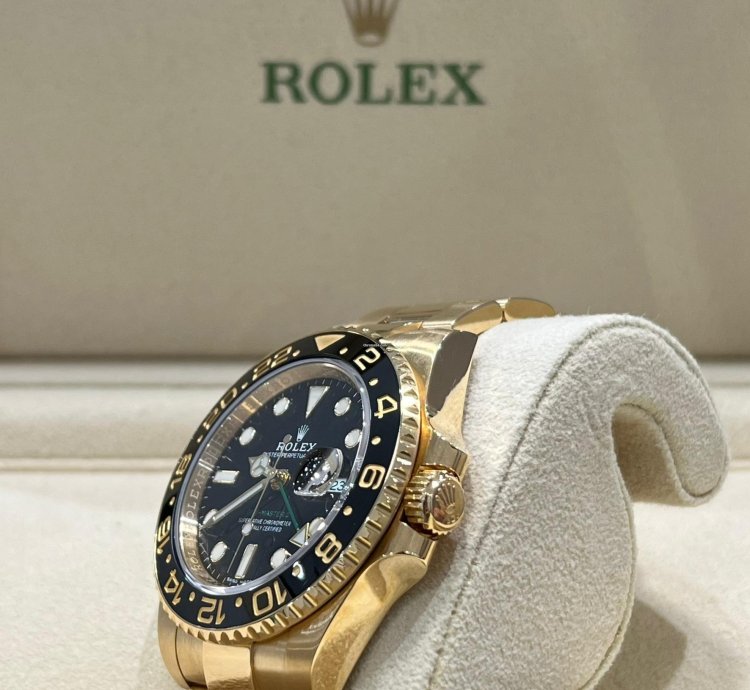 Rolex Gmt-master Ii 2018 Yellow Gold Gmt-master Ii Black Dial Discontinued Unworn Box And Papers 116718ln