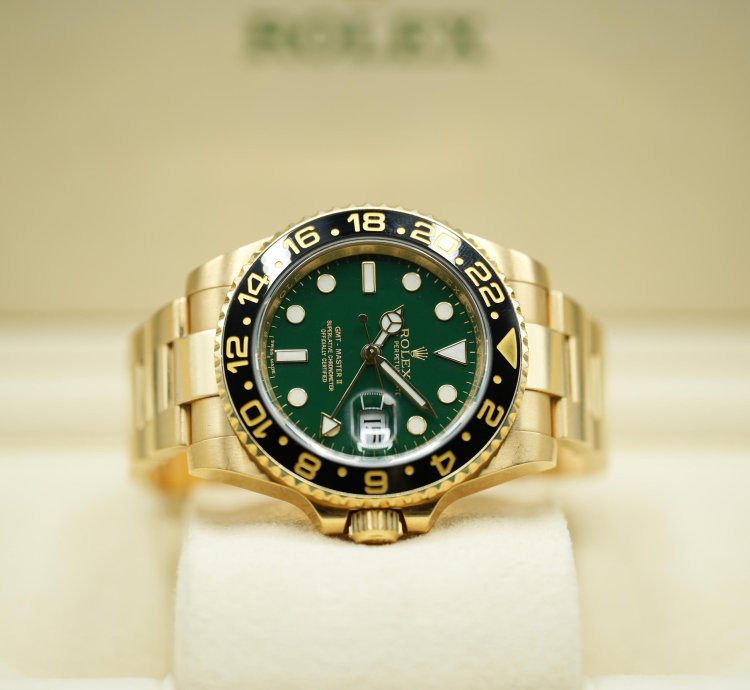 Rolex Gmt-master Ii 2018 Yellow Gold Gmt-master Ii Green Dial Discontinued Unworn Box And Papers 116718ln