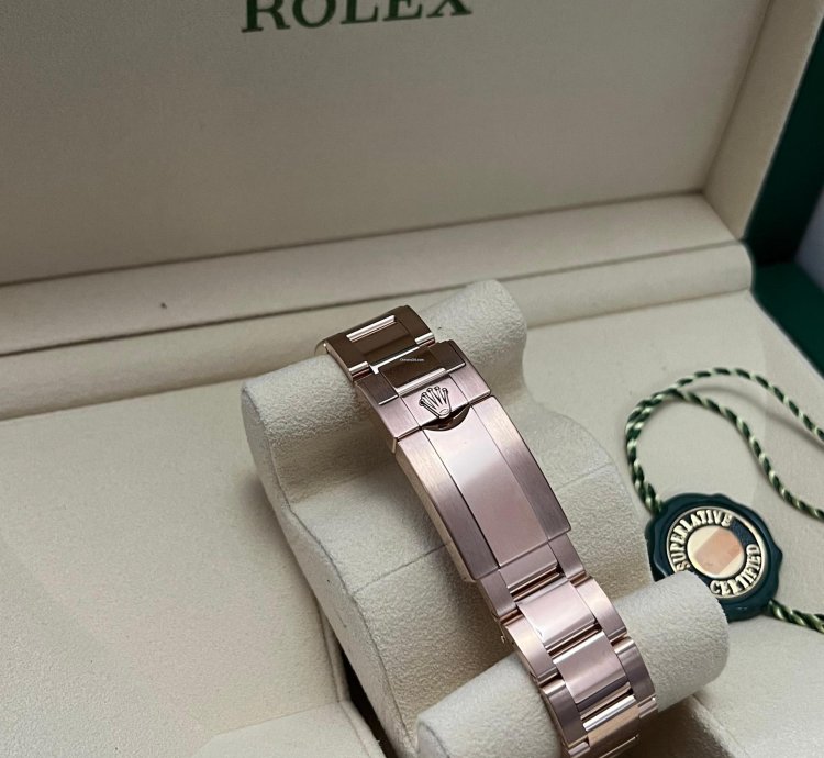 Rolex Gmt-master Ii 2021 Rose Gold Gmt-master Ii Root Beer Unworn 126715chnr Box And Papers