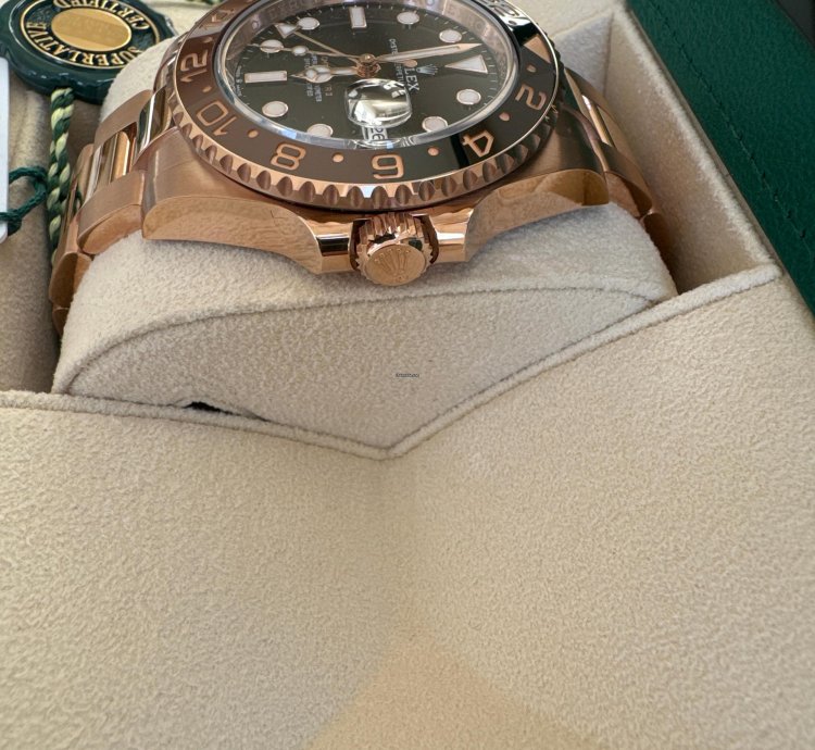 Rolex Gmt-master Ii 2022 - Unworn - Full Set With Box Papers