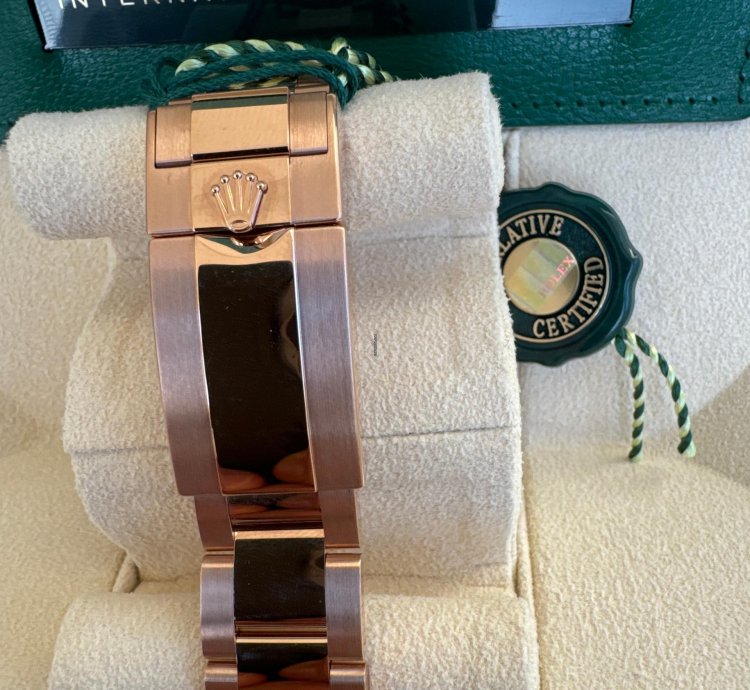 Rolex Gmt-master Ii 2022 - Unworn - Full Set With Box Papers