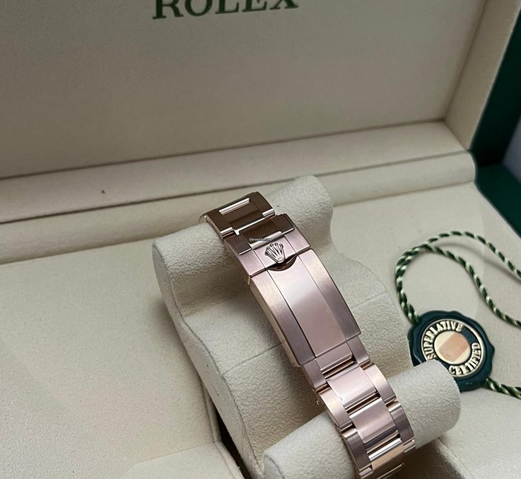 Rolex Gmt-master Ii 2022 Rose Gold Gmt-master Ii Root Beer Unworn Box And Papers 126715chnr