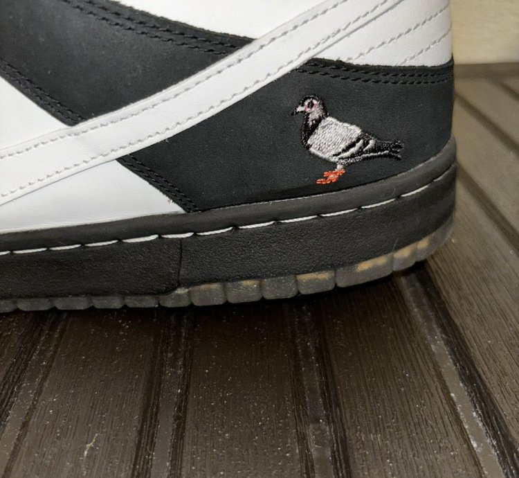 Nike Sb Dunk Low Staple Panda Pigeon