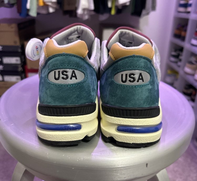 New Balance 990v2 Multicolor