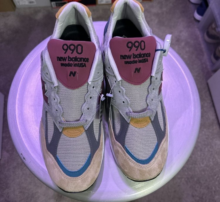 New Balance 990v2 Multicolor