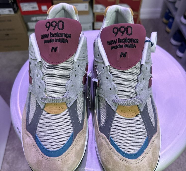 New Balance 990v2 Multicolor