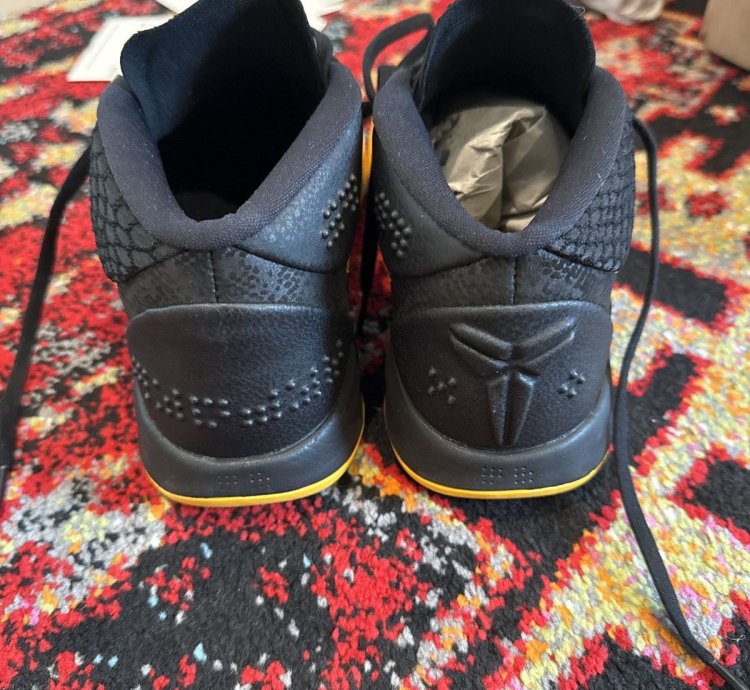 Kobe Ad Bm