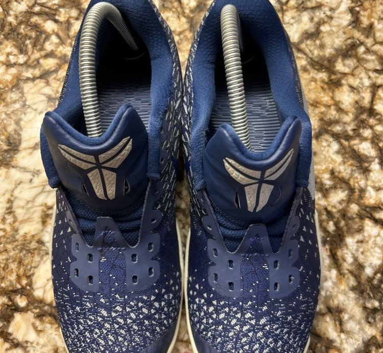 Kobe Ad Navy Blue