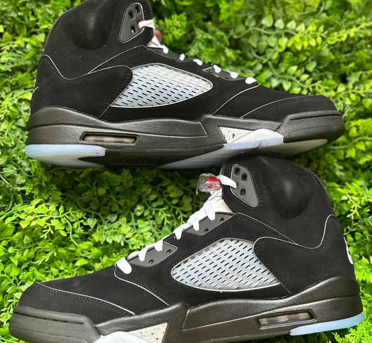 Air Jordan 5 Retro Og Black Metallic Reimagined