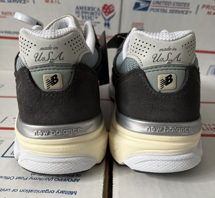 New Balance 990v3 Miusa Kith Steel Blue