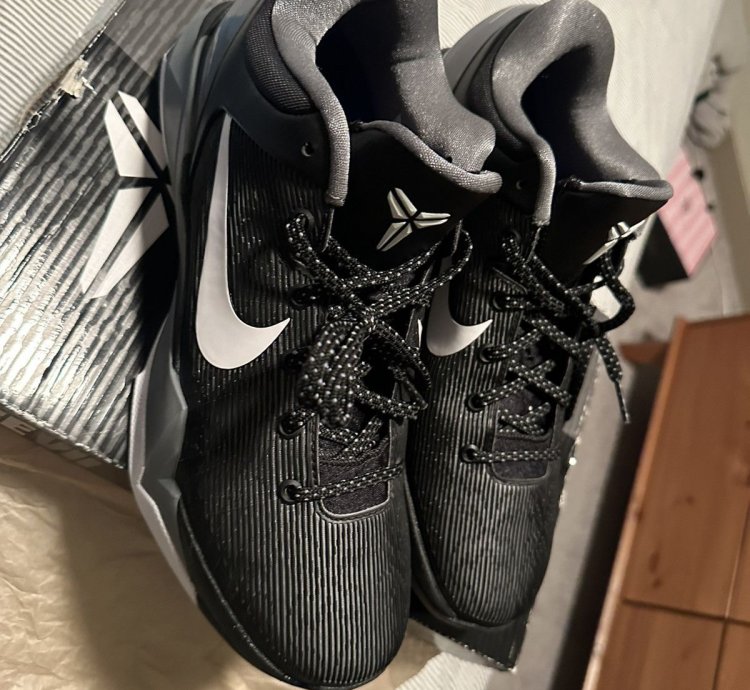 Kobe Bryant Nike Vii Wolf Grey
