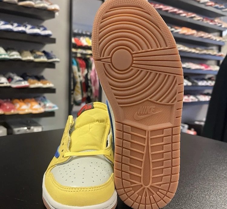 Air Jordan 1 Retro Low Og Sp Travis Scott Canary