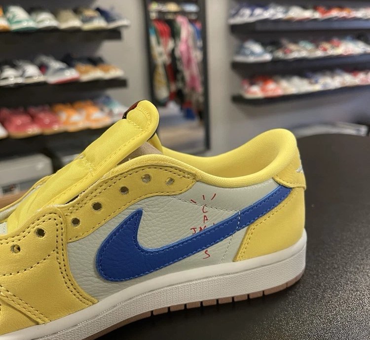 Air Jordan 1 Retro Low Og Sp Travis Scott Canary