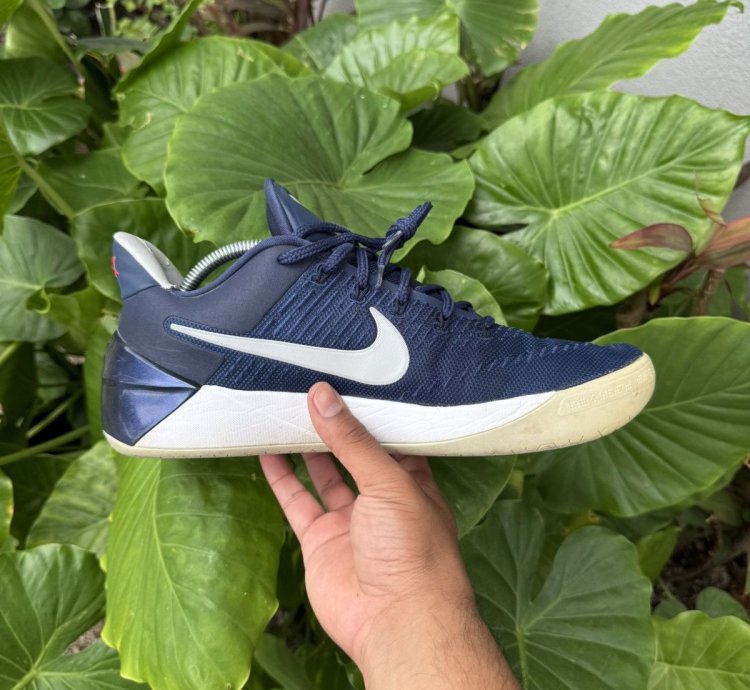 Kobe Midnight Navy 2016