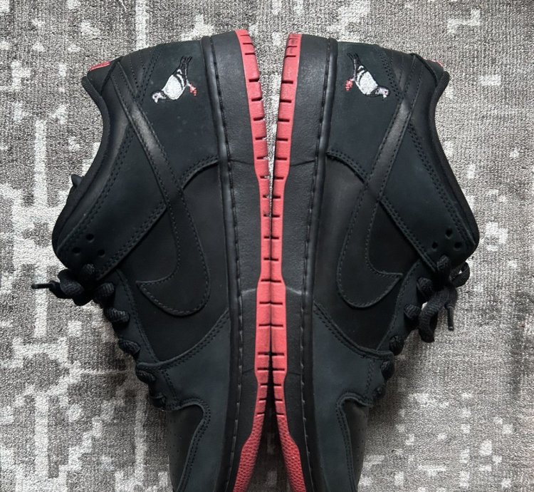 Nike Sb Jeff Staples Dunk Low Black Pigeon