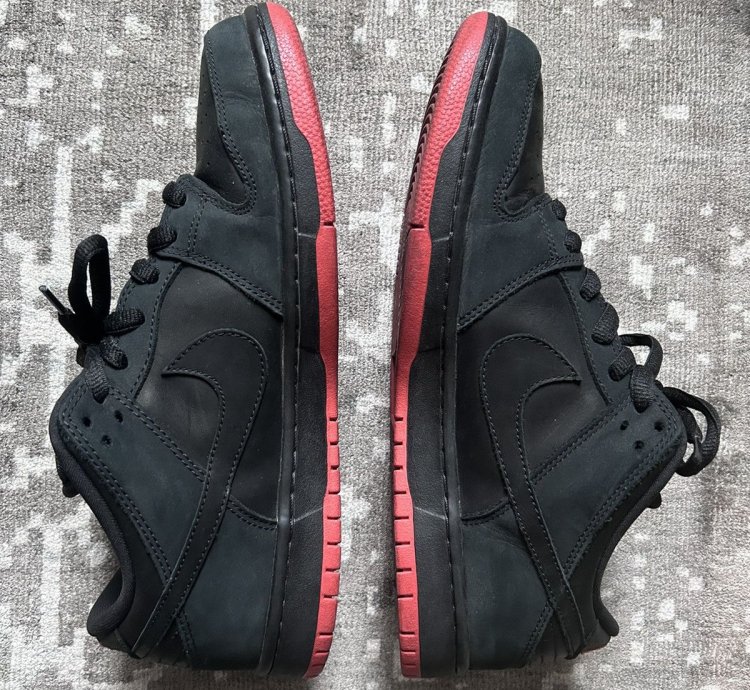 Nike Sb Jeff Staples Dunk Low Black Pigeon