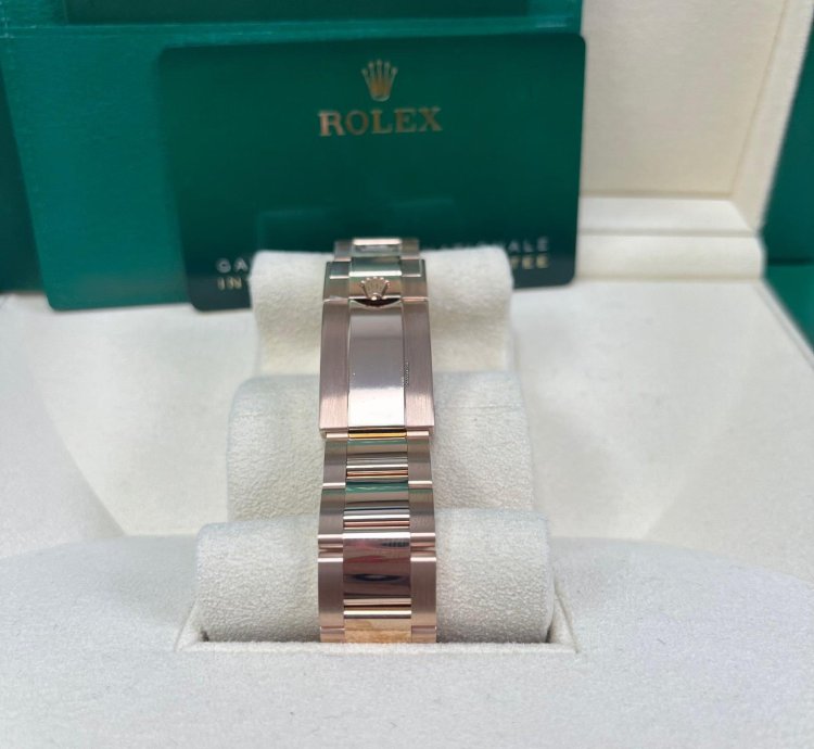 Rolex Gmt-master Ii 40mm 18k Rose Gold Rootbeer Oyster Bracelet 126715chnr