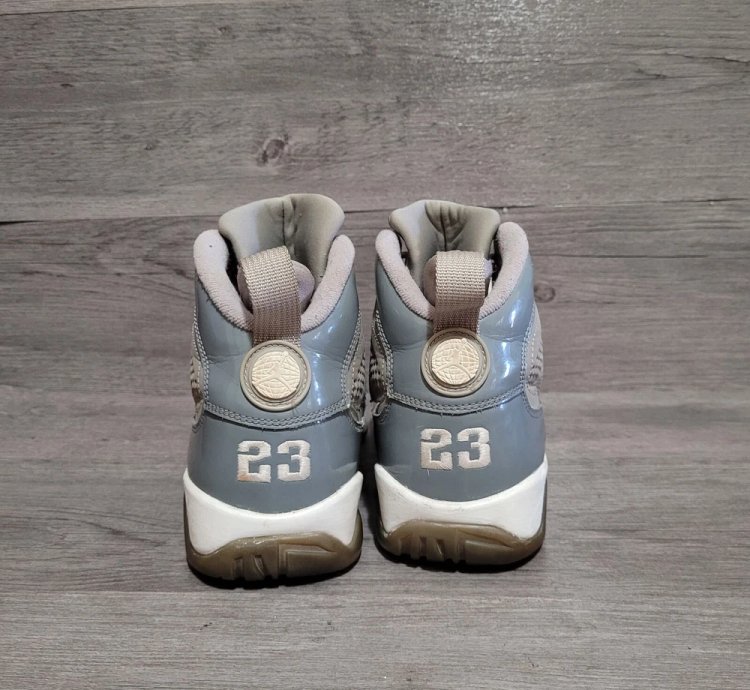 Air Jordan 9 Retro Cool Grey