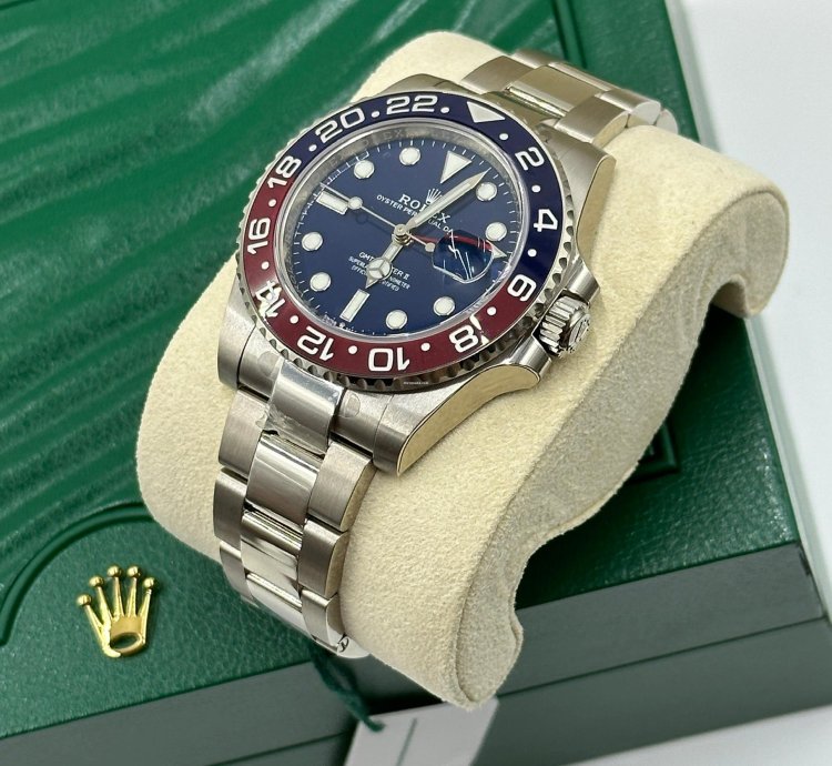 Rolex Gmt-master Ii 40mm Blue Dial