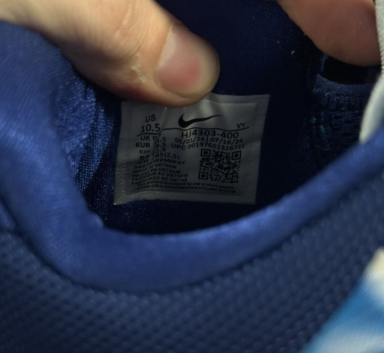 Kobe Ray Size 10 5 hj4303-400 Clean