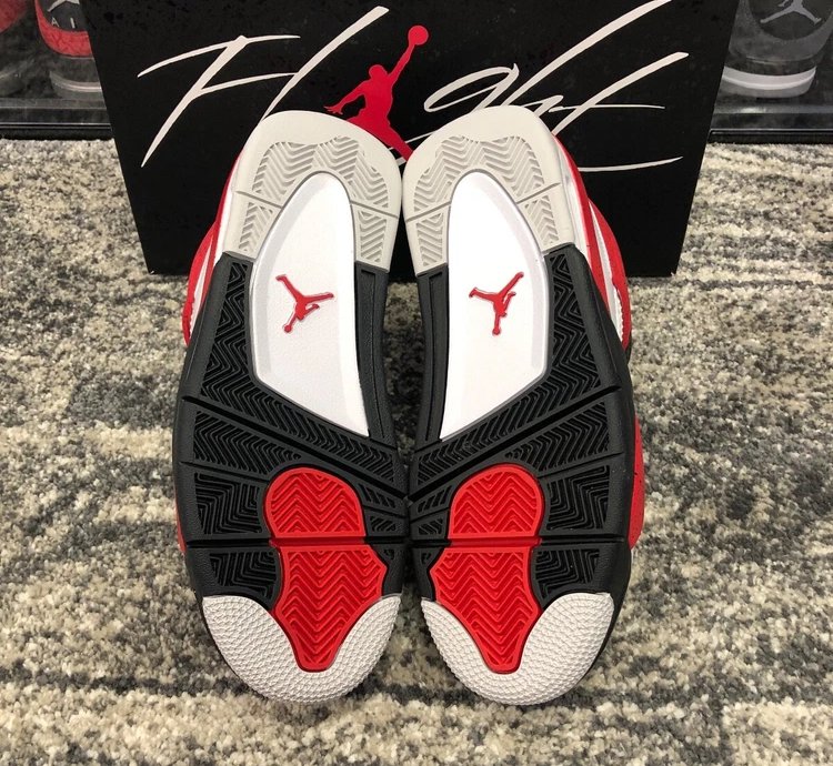 Air Jordan 4 Retro Red Cement